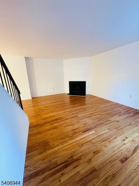 Building Photo - 181 Long Hill Rd