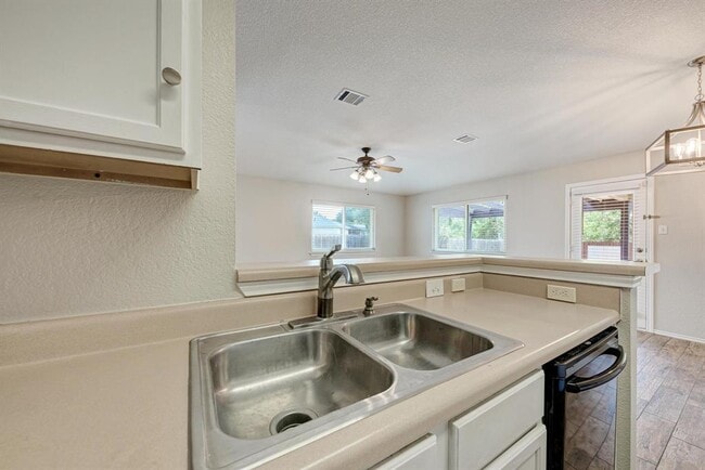 Building Photo - 3511 Rock Shelf Ln