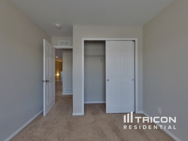 Building Photo - 1471 Kempton Alley