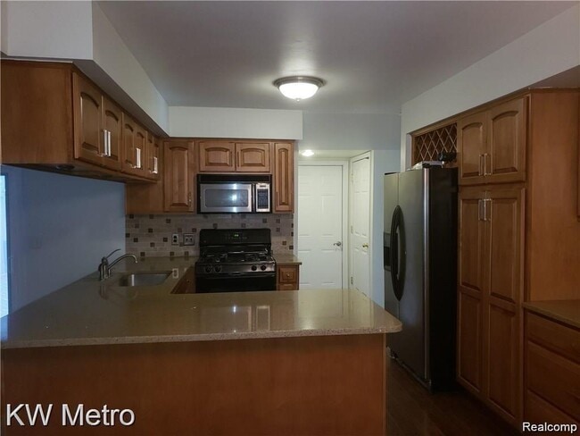 Building Photo - 5969 Slate Dr