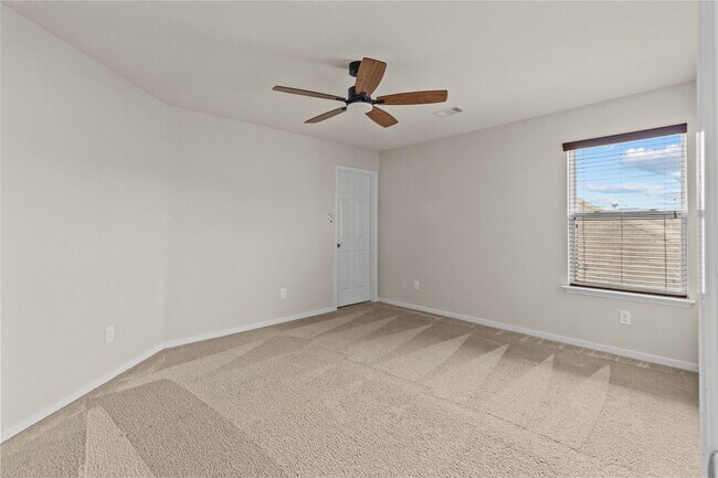 Building Photo - 3202 Dogwood Knoll Trail