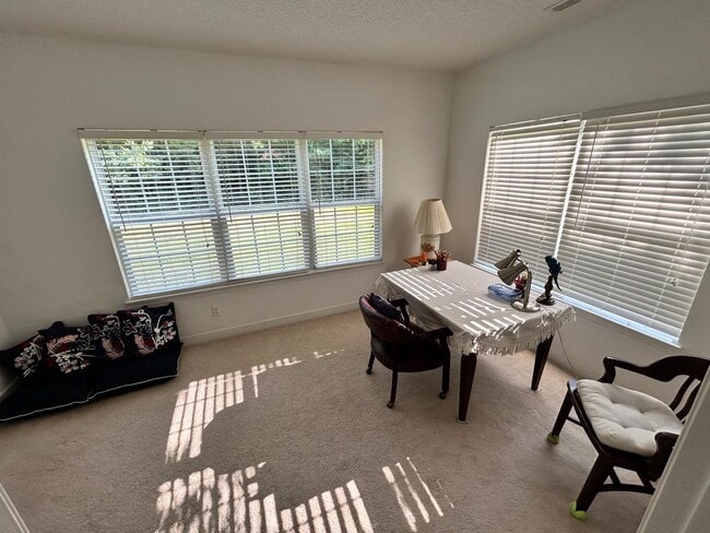 Building Photo - 4698 Twin Hickory Lake Dr, Glen Allen, VA 23059