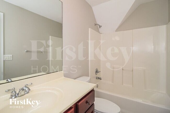 Building Photo - 4726 Farm Bell Ct