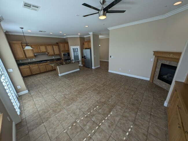 Building Photo - 9149 Tudor Park Pl