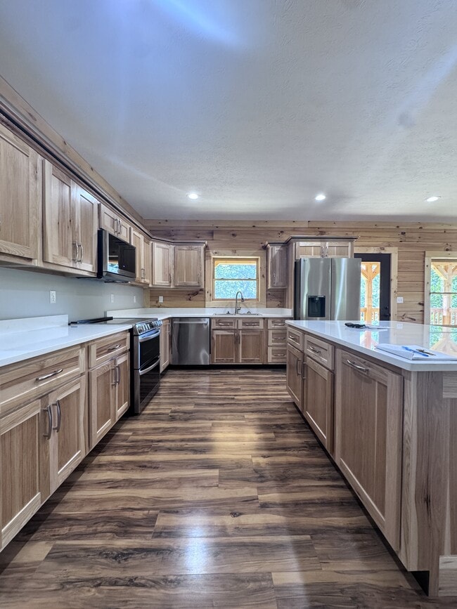 Building Photo - 1339 Hickory Point Dr