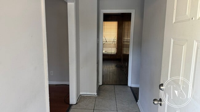 Building Photo - 133 Runaway Point Rd