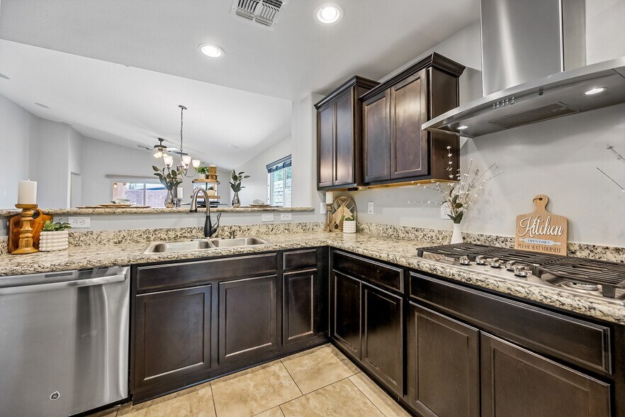 Building Photo - 5032 S Curie Way