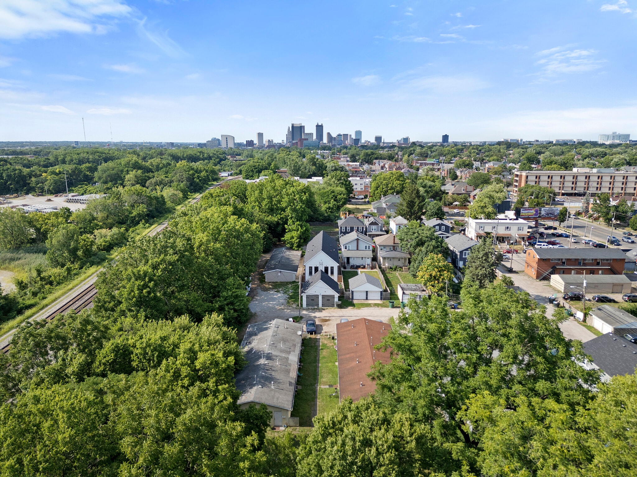 Building Photo - 43 W Markison Ave