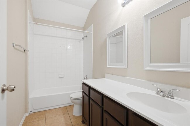 Building Photo - 400 Fistral Dr