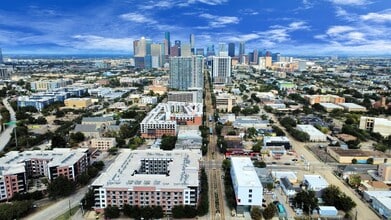 Building Photo - 3800 Main St