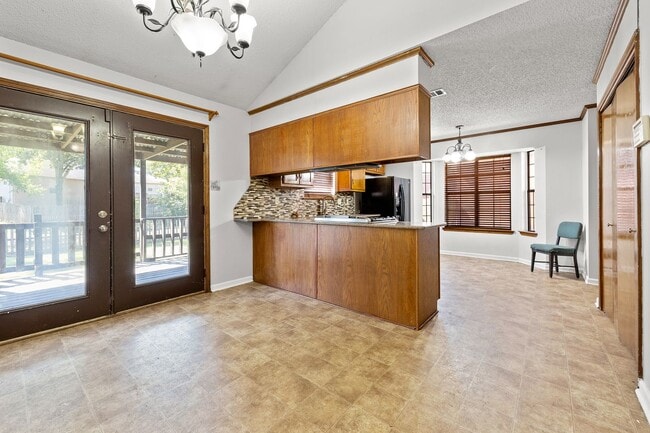 Building Photo - 3/2 Sherwood