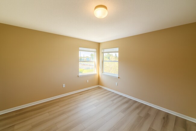 Building Photo - 12750 Equestrian Cir