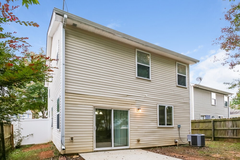 Building Photo - 307 Kaley Dr