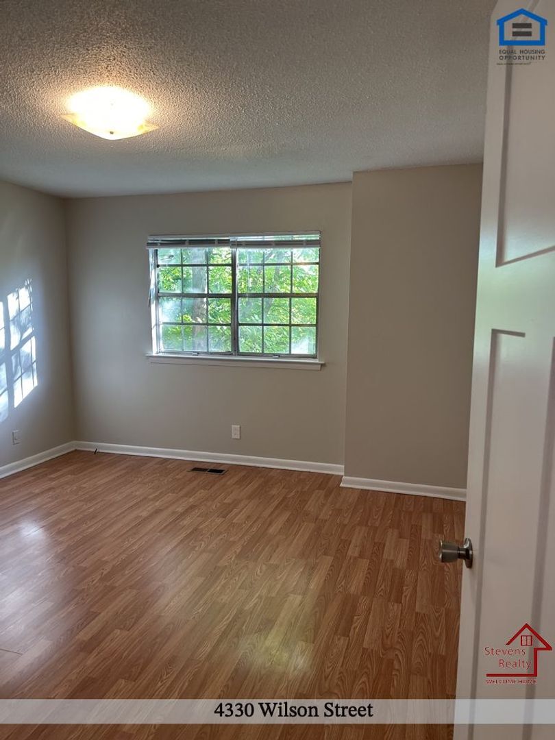 Building Photo - 4330 Wilson St