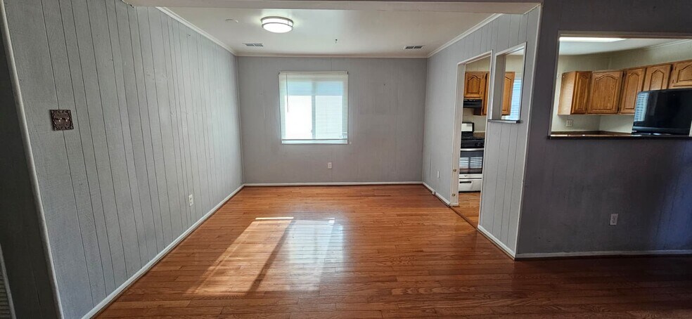 Building Photo - 8417 Credos Ct
