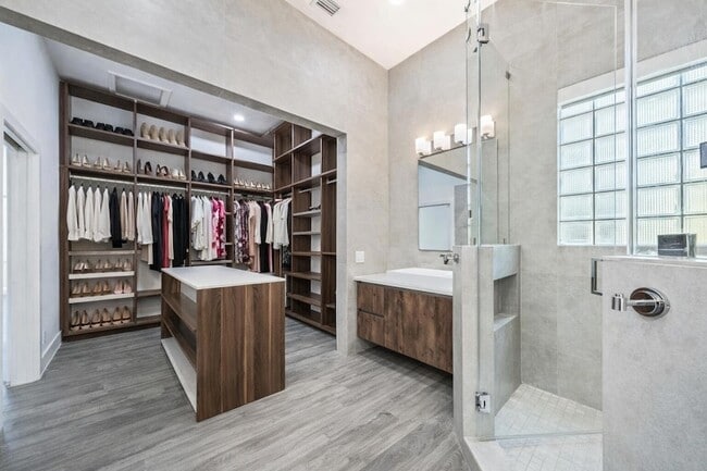 Building Photo - 1250 Placid Ct