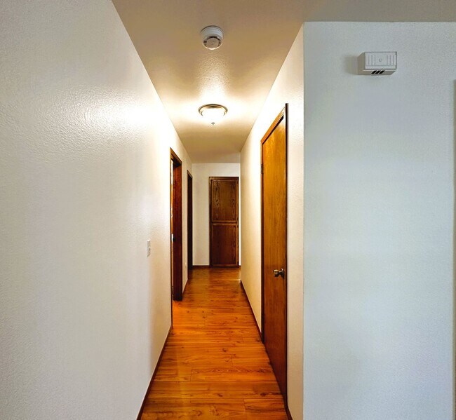 Building Photo - 2314 Sierra Creek Cir