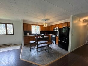 Building Photo - 5 Hemlock Cir