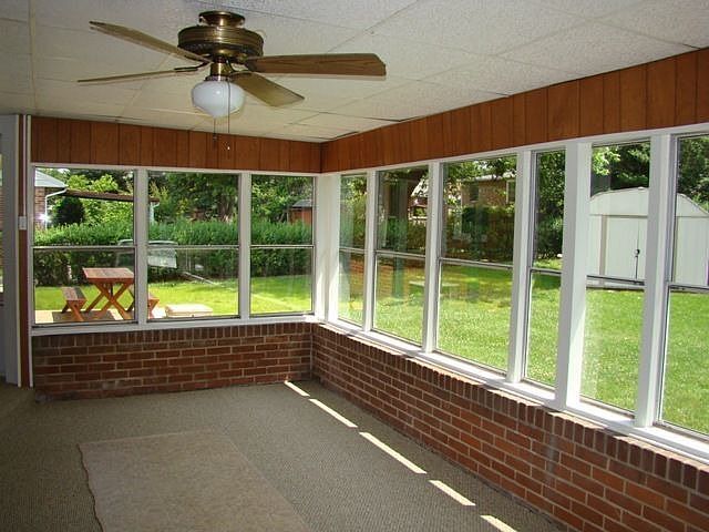 Building Photo - 361 S Findlay St
