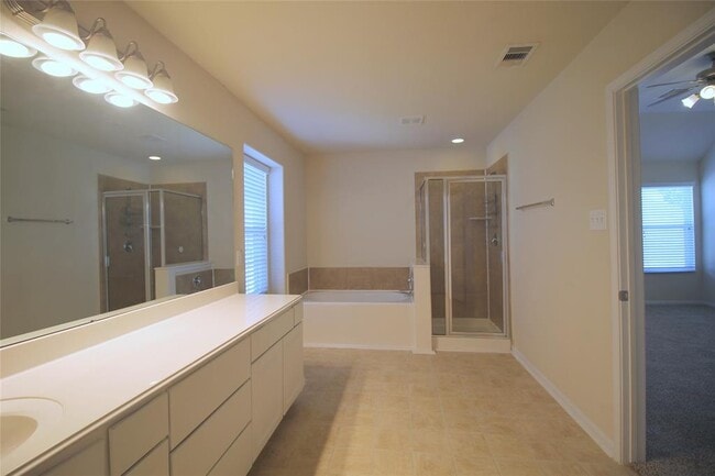 Building Photo - 4910 Hidden Nest Ct