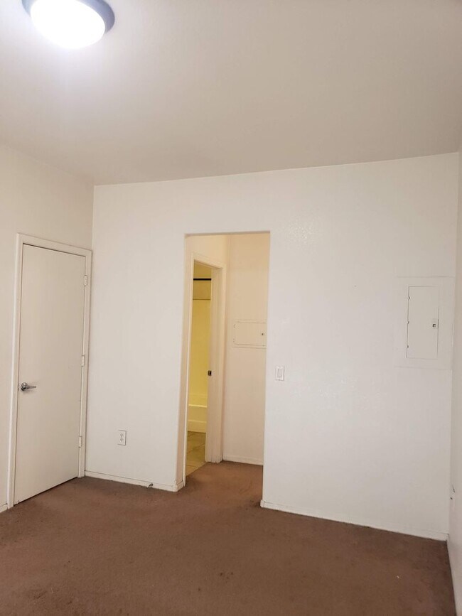 Building Photo - COMING SOON!!!!