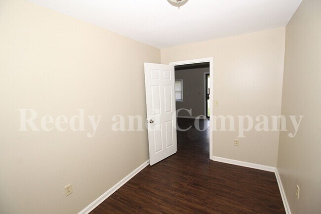 Building Photo - 961 Carrolton Rd