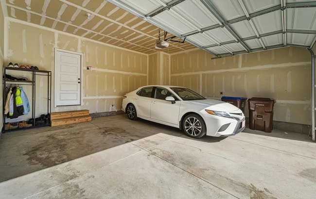 Building Photo - 2083 N 3930 W