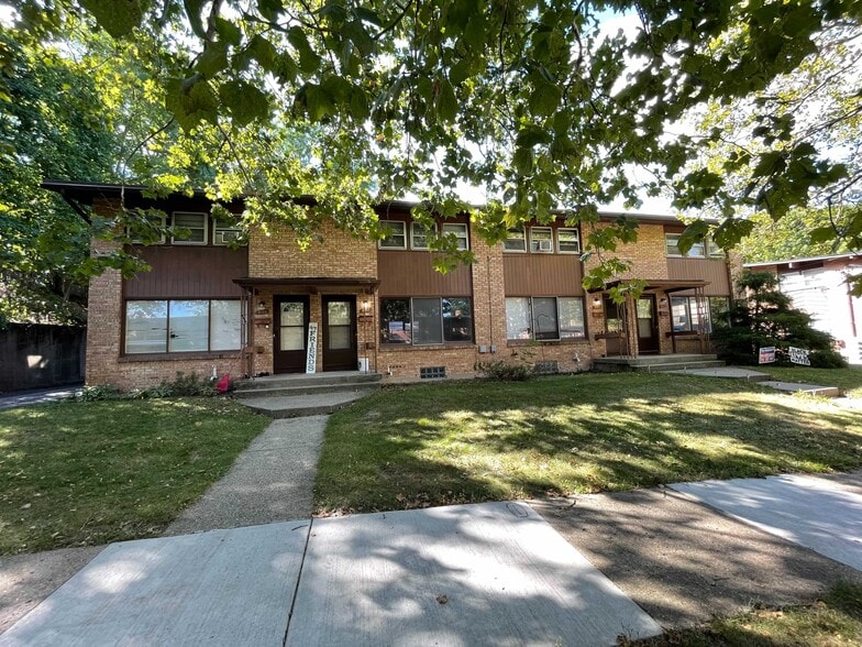 Building Photo - 914 Maybelle St NE