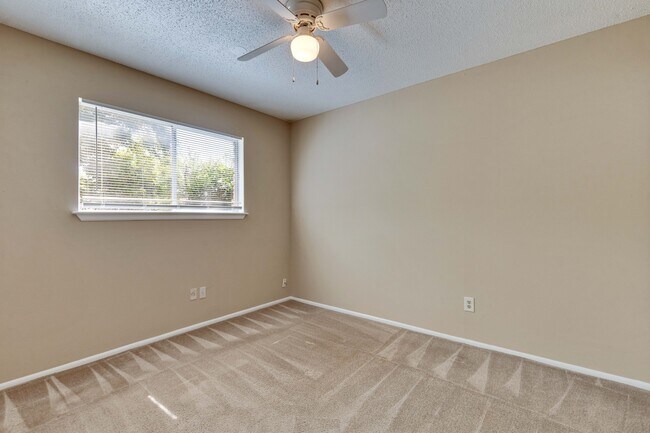 Building Photo - 7404 Bucknell Dr