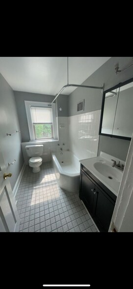 Building Photo - 524-534 S Drexel Ave