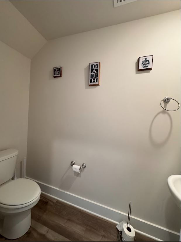 Building Photo - Furnished or Unfurnished – Modern 3BR Home...