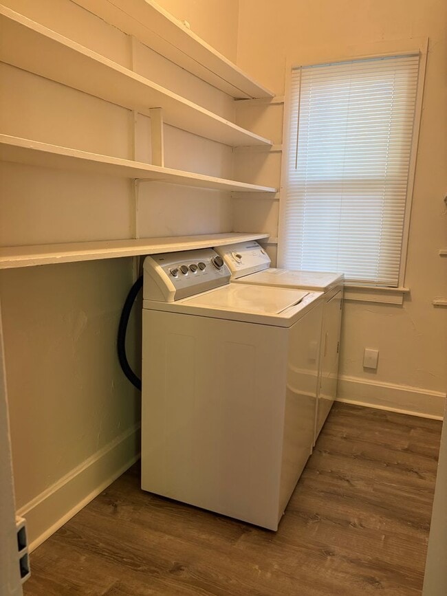 Building Photo - Charming 4-Bed, 2-Bath Home on Corner Lot in Old Town