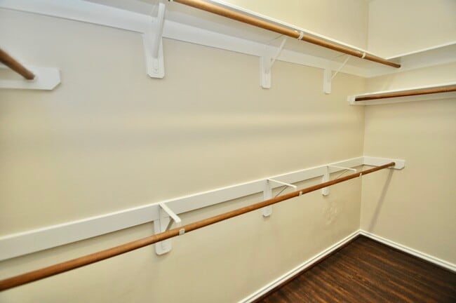 Building Photo - 12315 Field Brook Ct