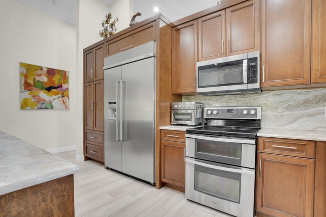 Building Photo - 4256 Gleneagles Dr