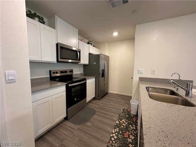 Building Photo - 4926 Fern Mesa Ave