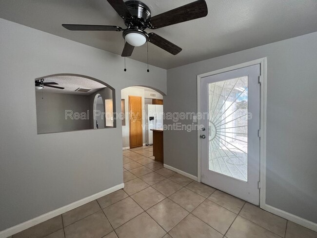 Building Photo - 6521 W Palo Verde Ave