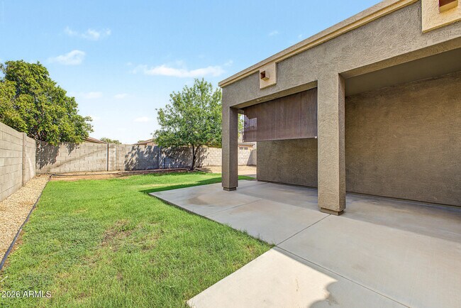 Building Photo - 15398 W MacKenzie Dr