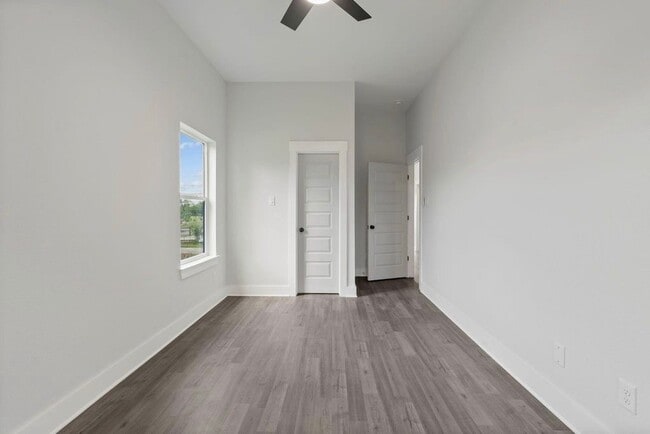 Building Photo - 8114 Double