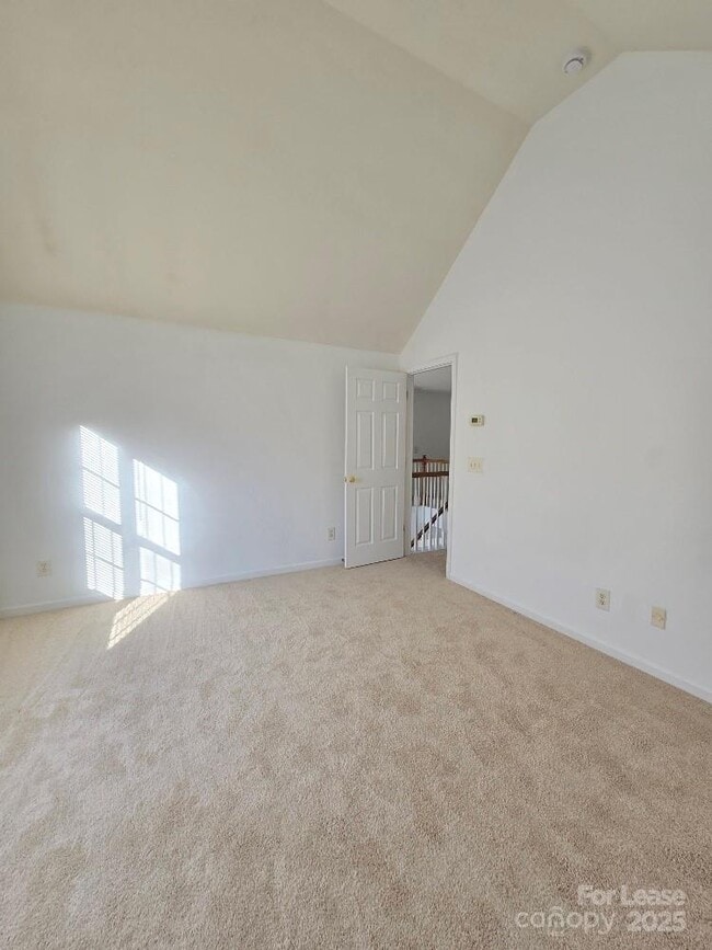 Building Photo - 4021 Fifendrum Ln