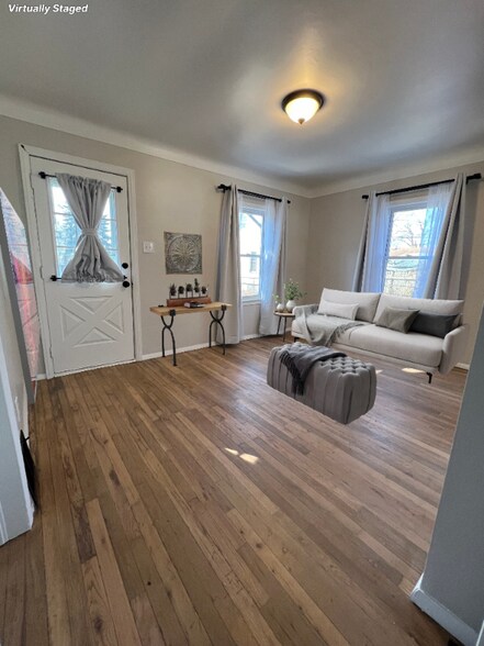 Building Photo - 150 W Harry Ave