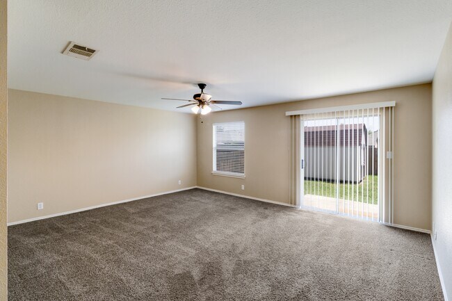 Building Photo - 8410 Sea Rim Dr