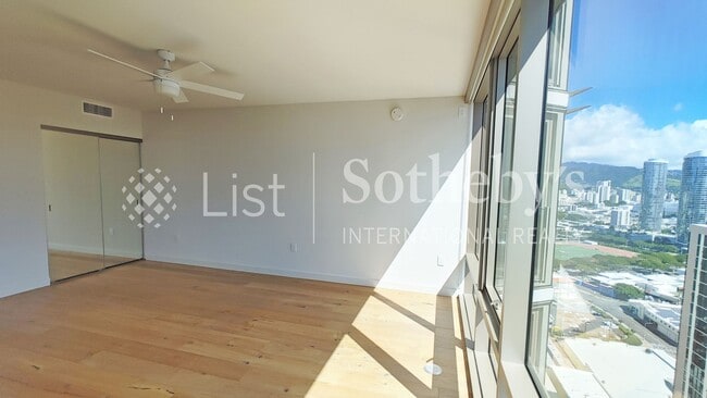 Building Photo - Ae'o #2710  |  Honolulu, HI