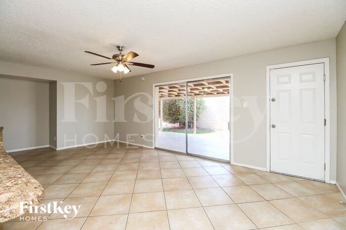 Building Photo - 4428 S La Corta Dr