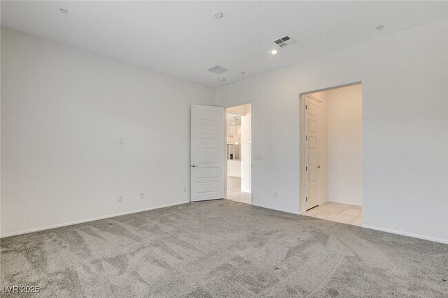 Building Photo - 10924 Chipotle Ave