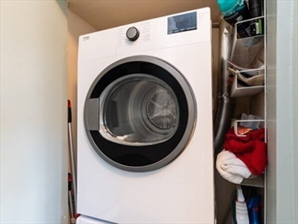 Building Photo - 400 Washington St