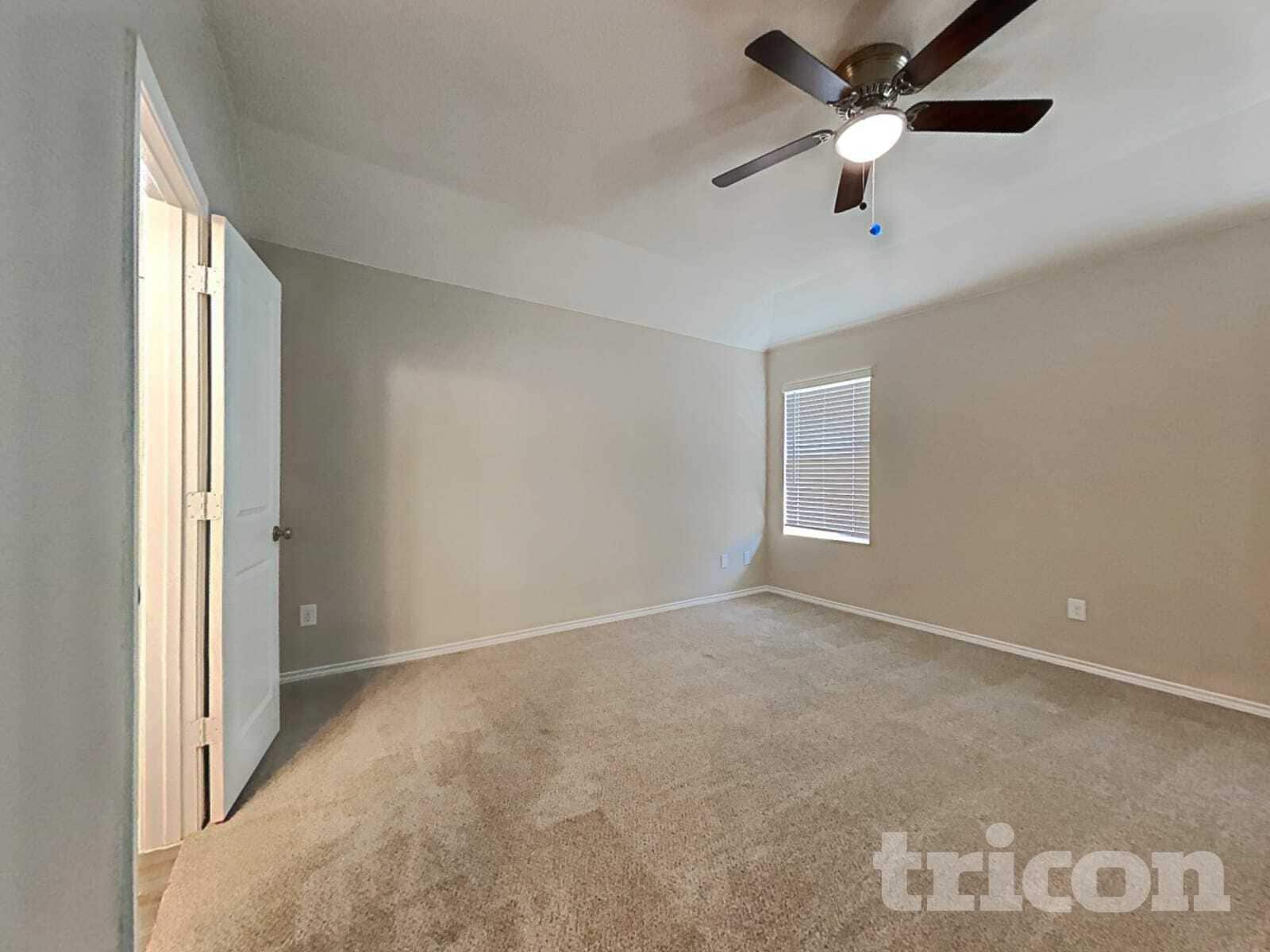 Building Photo - 4014 Stanley Park