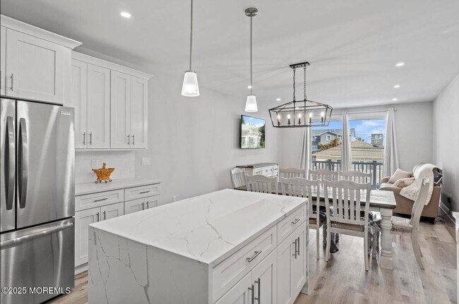 Building Photo - 207 Carteret Ave