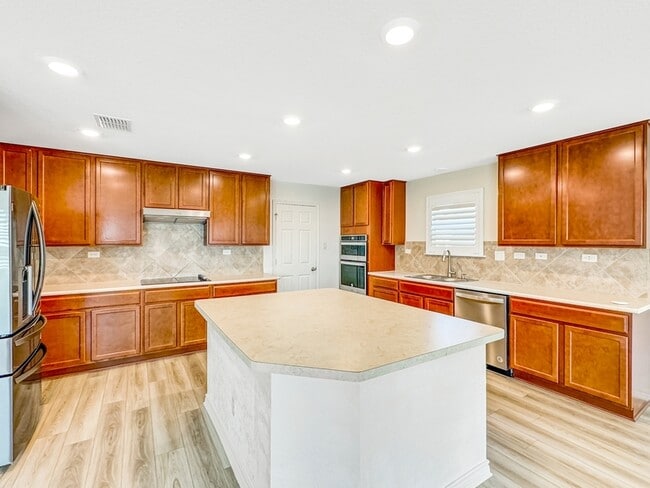 Building Photo - 3319 Taurus Sky