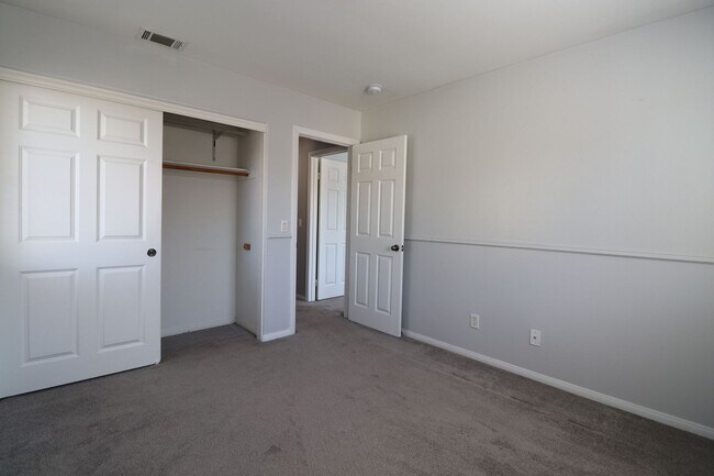 Building Photo - Four Bedroom in Arborwalk