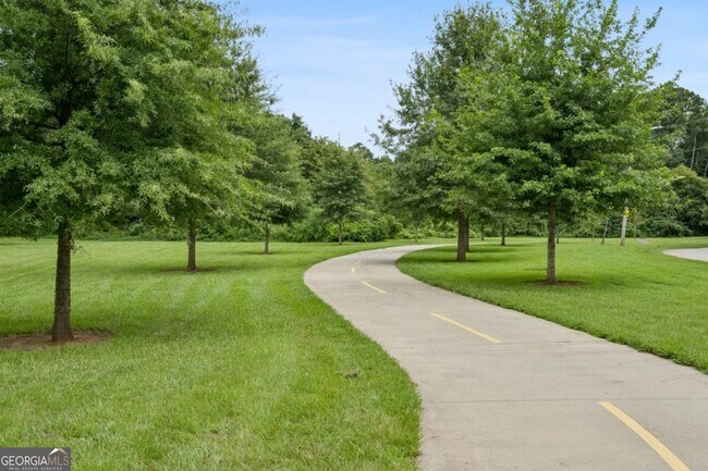 Building Photo - 3036 Will Rogers Pl SE